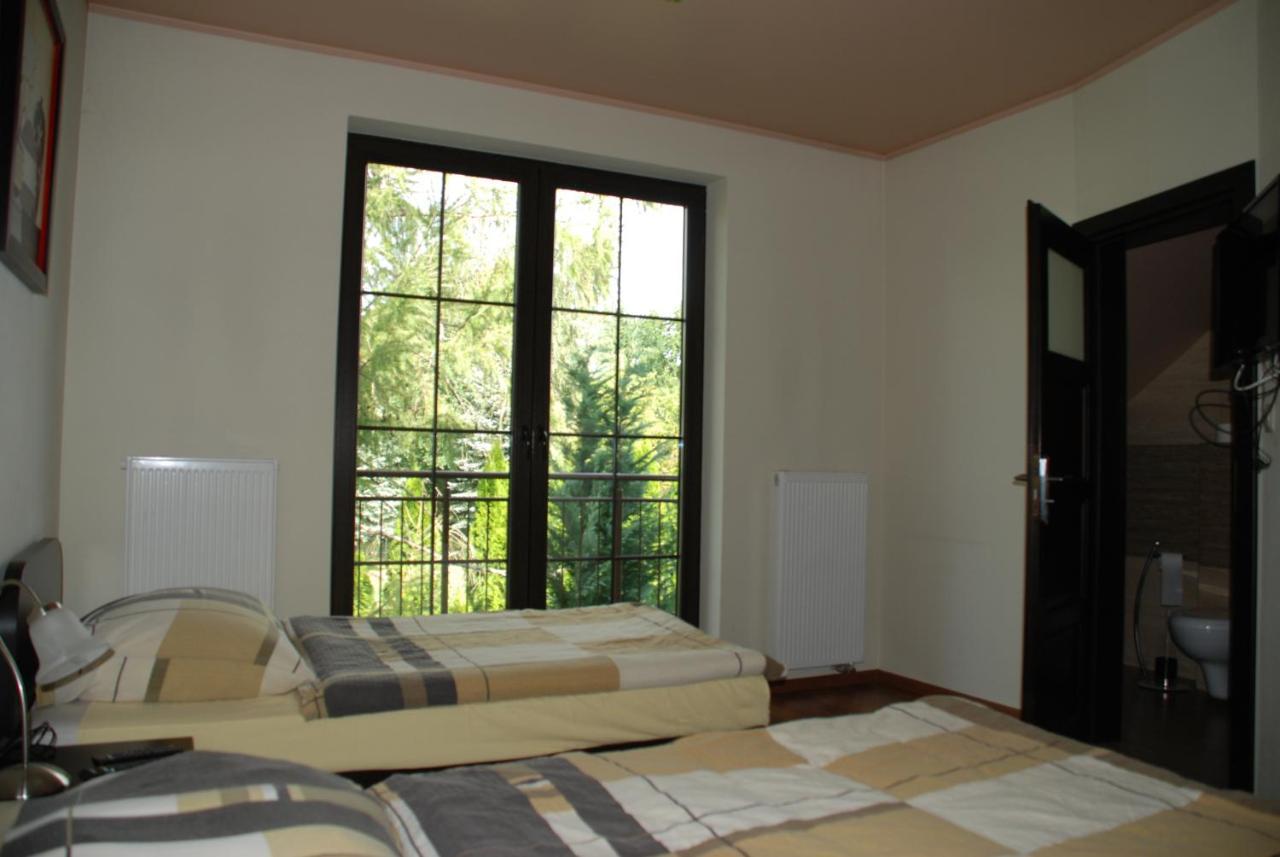 Villarenoma Nadarzyn Dış mekan fotoğraf